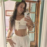 Profesora particular graduada en batchillerato. Puedo enseñar mas de una materia. Ejemplo: castellano, catalán, inglés, latín y hr